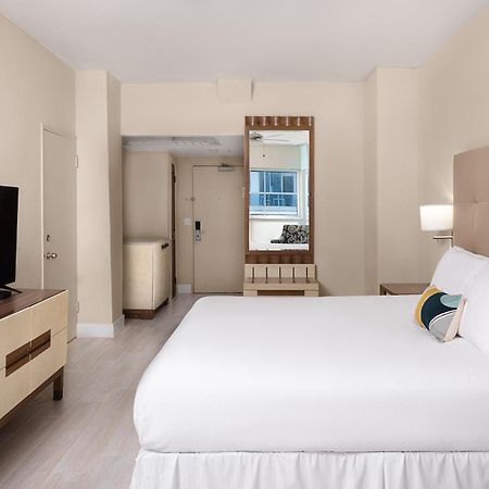Sherry Frontenac Oceanfront Маями Бийч Екстериор снимка
