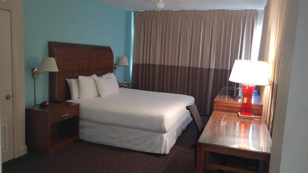 Sherry Frontenac Oceanfront Маями Бийч Екстериор снимка