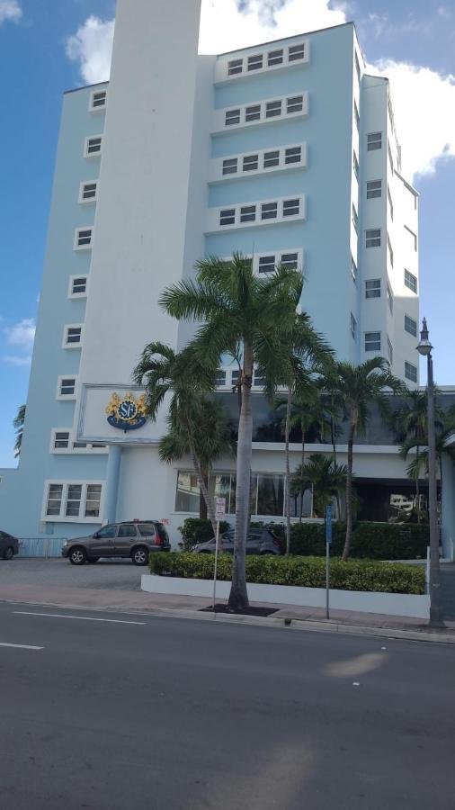 Sherry Frontenac Oceanfront Маями Бийч Екстериор снимка