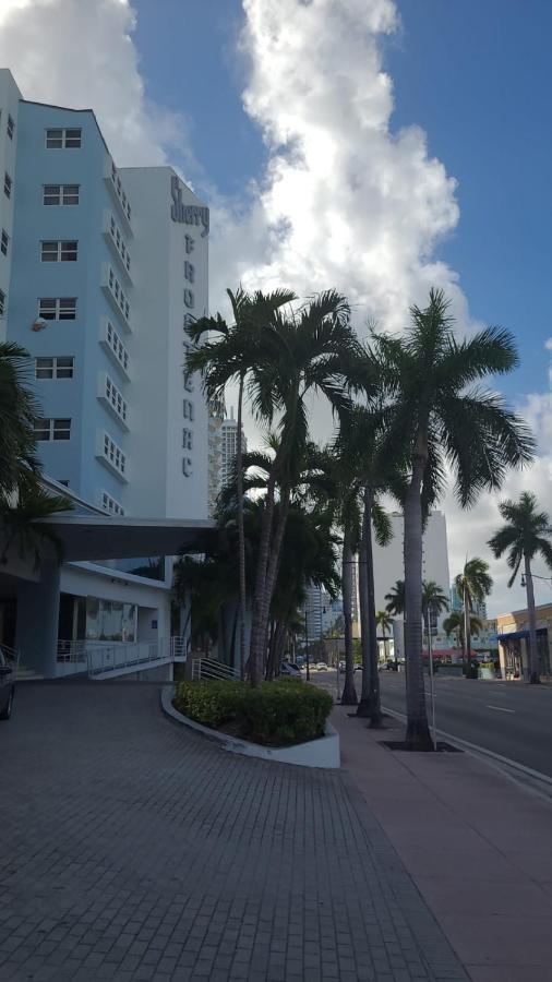 Sherry Frontenac Oceanfront Маями Бийч Екстериор снимка