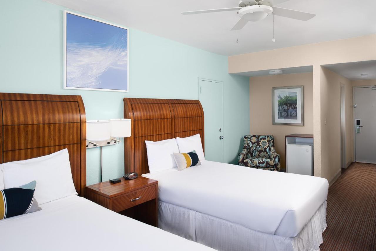 Sherry Frontenac Oceanfront Маями Бийч Екстериор снимка