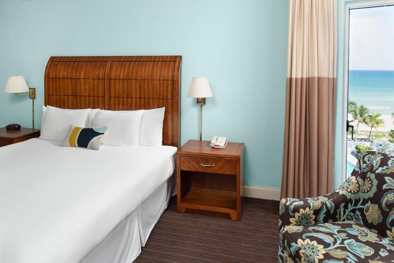Sherry Frontenac Oceanfront Маями Бийч Екстериор снимка
